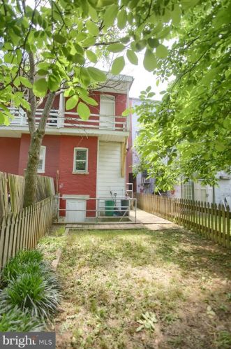 351 Ross St, Lancaster PA  17602-1941 exterior