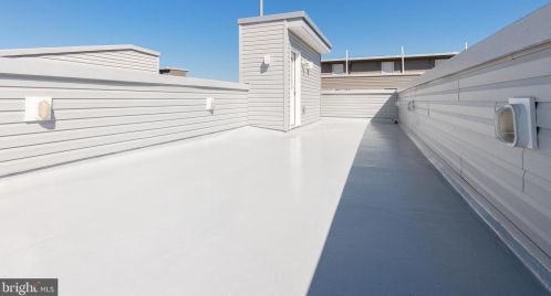 1937 4 St, Philadelphia PA 19140-2417 exterior