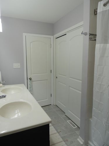 1305 Wood St, Valpo IN 46383-5140 exterior