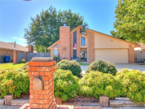 2101 Yellowstone Dr, Yukon, OK 73099-5743