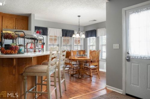 105 Melrose Creek Dr, Stockbridge GA  30281-2350 exterior