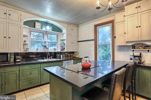 130 B St, Carlisle PA 17013-1907 exterior