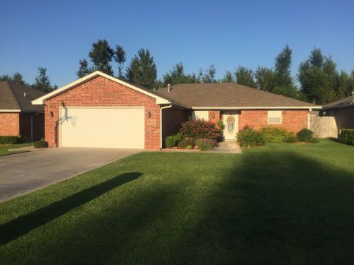 2908 Brookhaven, Woodward, OK 73801-5402