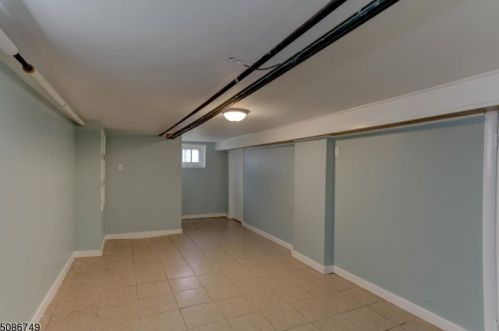 66 Van Ness Ter, Maplewood NJ 07040-3343 exterior