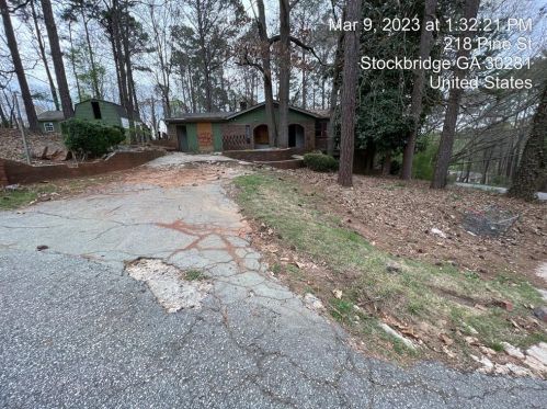 218 Pine St, Stockbridge, GA 30281-3888