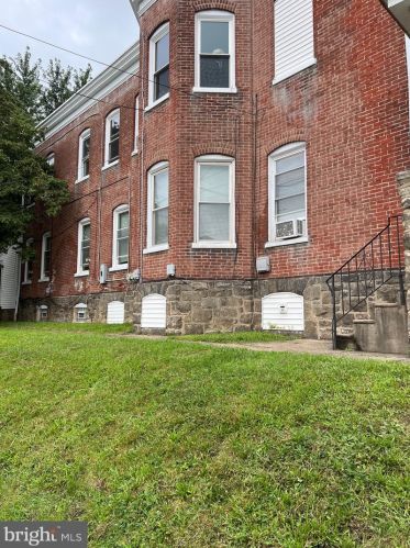 4516 Longshore Ave, Philadelphia, PA 19135-2234