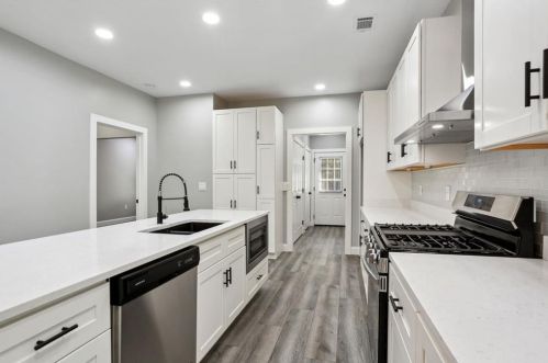 1694 Evans Dr, Atlanta GA  30310-4502 exterior