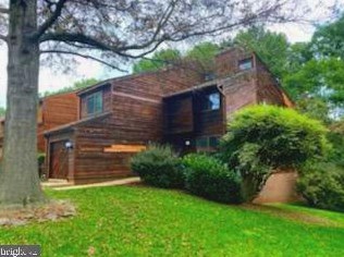 2243 Cedar Cove Ct, Herndon, VA 20191-4100