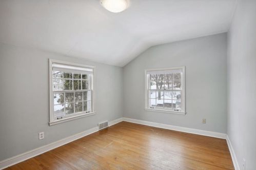 1471 Eleanor Ave, Saint Paul MN  55116-2234 exterior