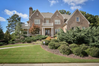 125 Newcastle Ct, Roswell, GA 30076-1849