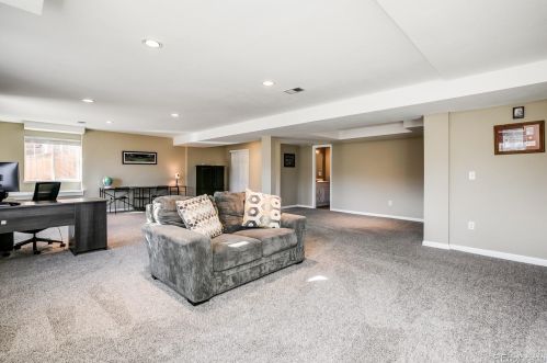 24622 Whitaker Dr, Aurora CO 80016-5892 exterior