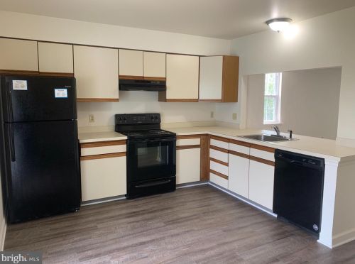 517 Calder St, Harrisburg PA  17102-1600 exterior