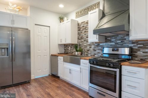 355 Ross St, Lancaster PA  17602-1941 exterior