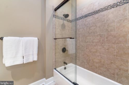 1258 River Rd, Shady Side MD 20764-9694 exterior