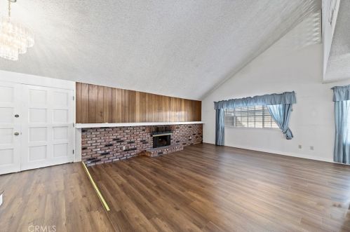 12385 Lemon Pl, Chino, CA 91710-2840