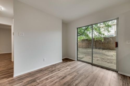 9905 Crystal Valley Way, Dallas TX  75227-5235 exterior