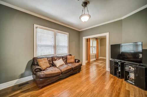 1715 Marietta Rd, Atlanta GA  30318-1907 exterior