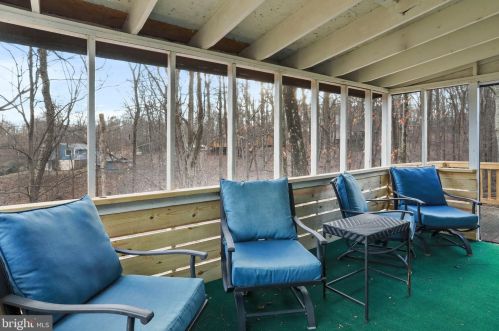 4 Pileated Woodpecker Ln, Hedgesville WV  25427-6232 exterior