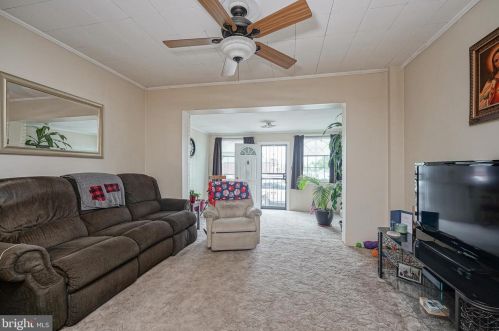 5724 Jackson St, Philadelphia PA  19148-2930 exterior