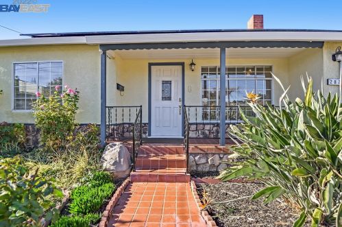 282 Langley Way, Hayward, CA 94544-2036
