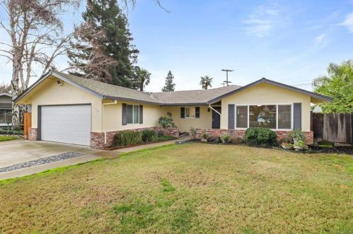 2328 Mcguire Ct, Modesto, CA 95355-3339
