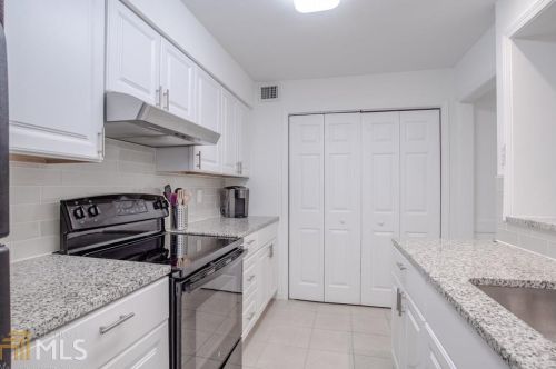 34 Arpege Way, Atlanta GA  30327-1020 exterior