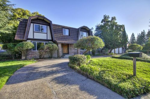 8514 Bordeaux Way, Fair Oaks, CA 95628-5320