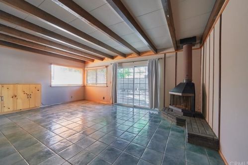 3440 Mono Dr, Riverside CA  92506-2118 exterior