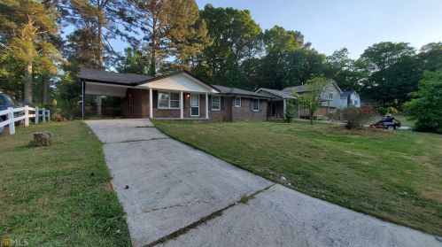 1623 Jolly Green Ct, Conley, GA 30288-1922