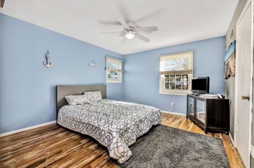 8459 Fernwell Dr, Cincinnati OH 45231-5747 exterior