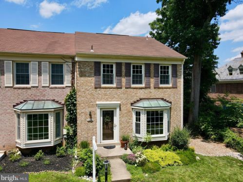 1001 Windrush Ln, Sandy Spring, MD 20860-1359