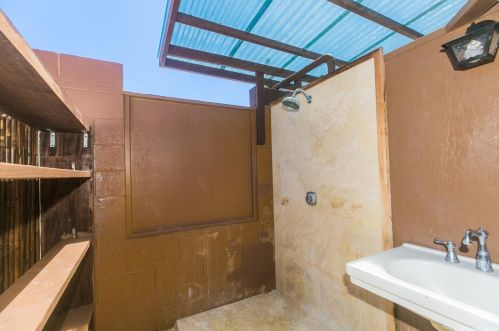 444 Halemaumau St, Honolulu HI  96821-2057 exterior