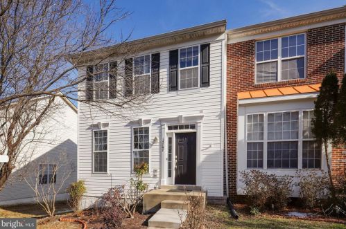 15797 Barcelona Ct, Woodbridge, VA 22191-6225