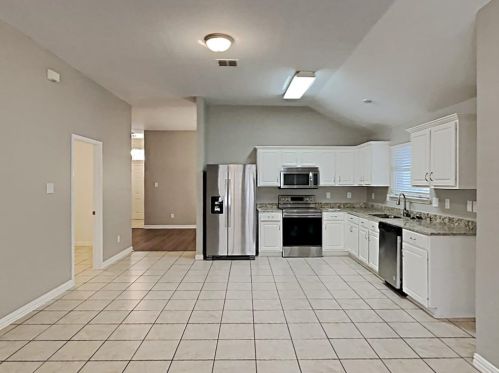 5449 Caribou Ridge Dr, Fort Worth TX  76137-4729 exterior