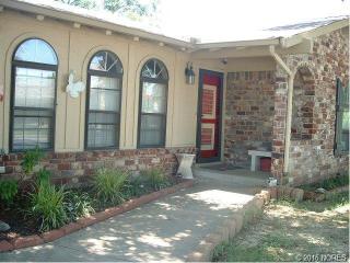 10110 26th St, Tulsa OK  74129-7422 exterior