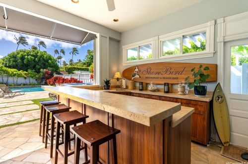 4579 Aukai Ave, Honolulu HI  96816-5205 exterior