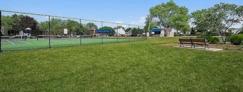 1575 Sandpebble Dr, Wheeling IL  60090-5920 exterior