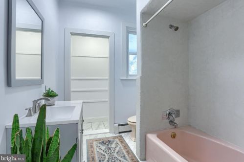 246 College St, Carlisle PA  17013-3754 exterior