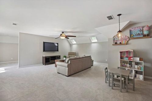 280 Cameron Ridge Dr, Atlanta GA  30328-4709 exterior