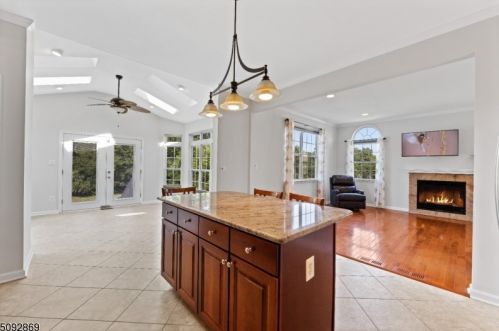 53 Winding Way, Princeton NJ  08540-8809 exterior