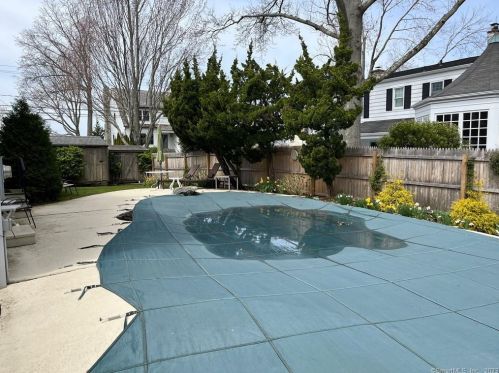 34 Rowayton Ave, Norwalk CT  06853-1628 exterior