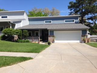 1216 Surfside Ct, Lincoln, NE 68528-2307