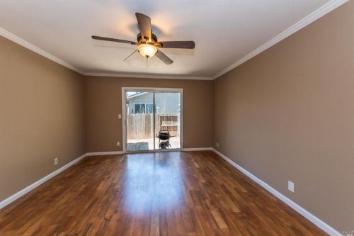 372 Chelan Dr, Vacaville, CA 95687-4909