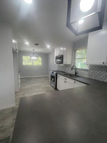 6909 Marilyn Ln, Fort Worth TX  76180-7955 exterior