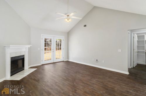 220 Four Oaks Ct, Rincon, GA 31326-9732