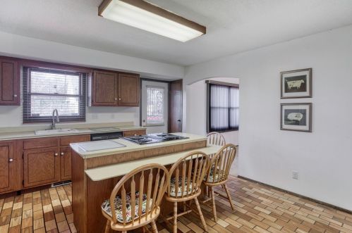 295 Grotto St, Saint Paul MN  55104-5534 exterior