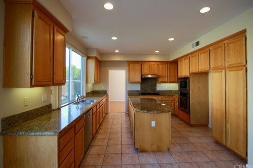 7 Figaro, Irvine CA  92606-0607 exterior