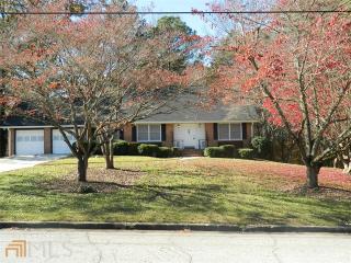 1050 Carlo Woods Dr, Atlanta, GA 30331-7342