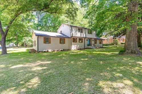 2873 Cherry Blossom Ln, Atlanta GA  30344-3915 exterior