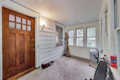 1077 5th St, Saint Paul MN  55106-5331 exterior